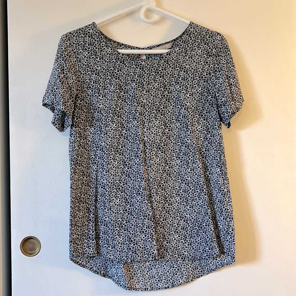 Banana Republic blouse, S with bubble pattern